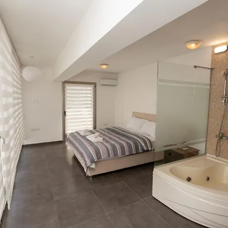 Seline View Duplex By Holidaykeys *